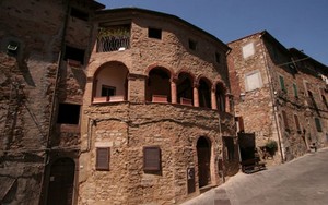 Borghi da visitare nei pressi del'agricampeggio naturista: Campiglia Marittima