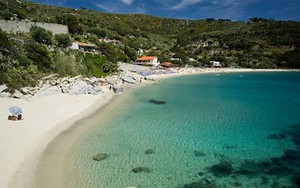sola vicina all'agricampeggio naturista: Isola d'Elba