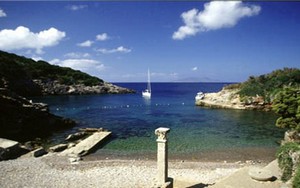 sola vicina all'agricampeggio naturista: Isola di Giannutri