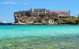 sola vicina all'agricampeggio naturista: Isola di Gorgona